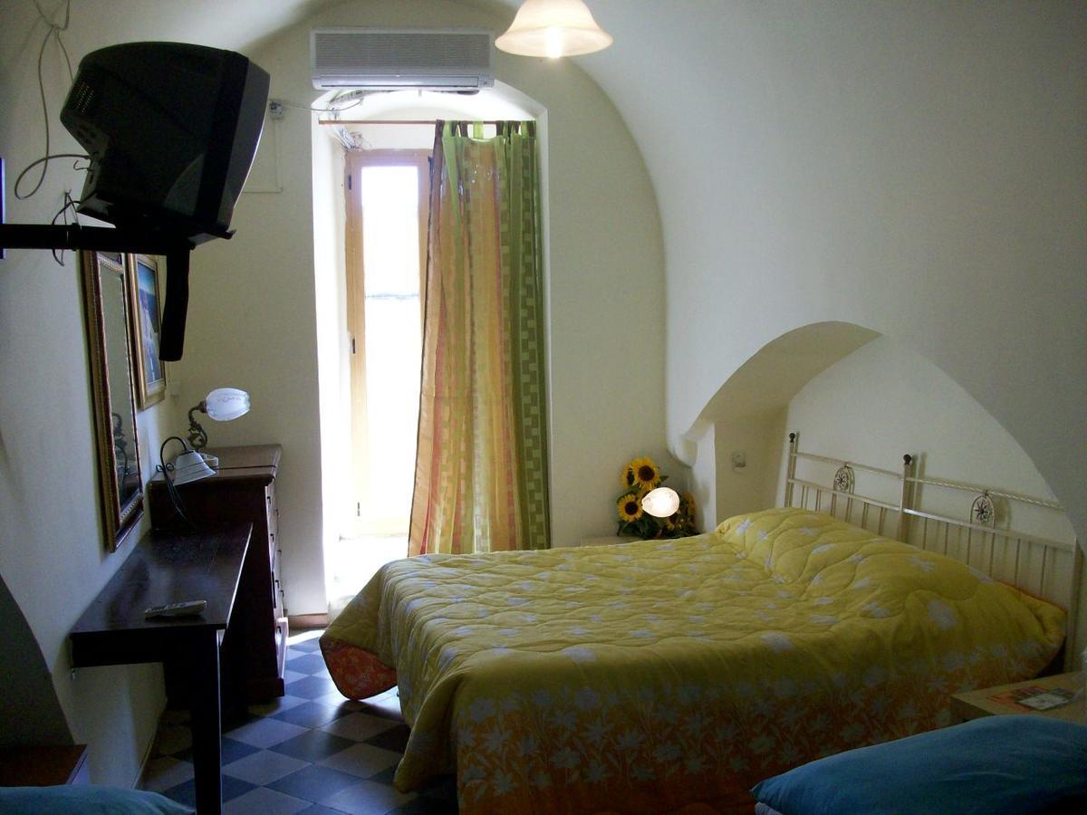 Bed and Breakfast Parking Included Матера Экстерьер фото